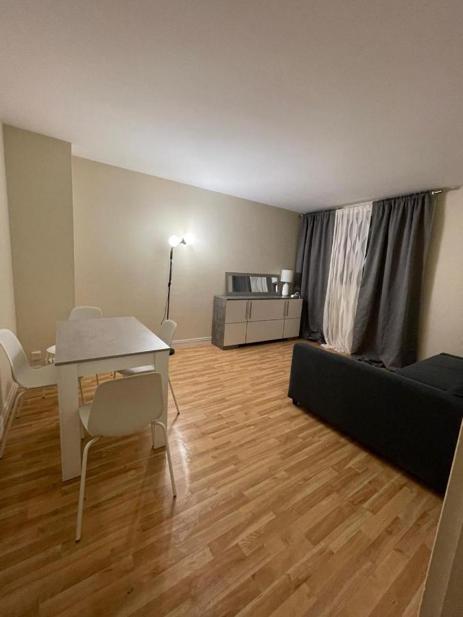 Studio Aux Portes De Paris Chatou Exterior photo